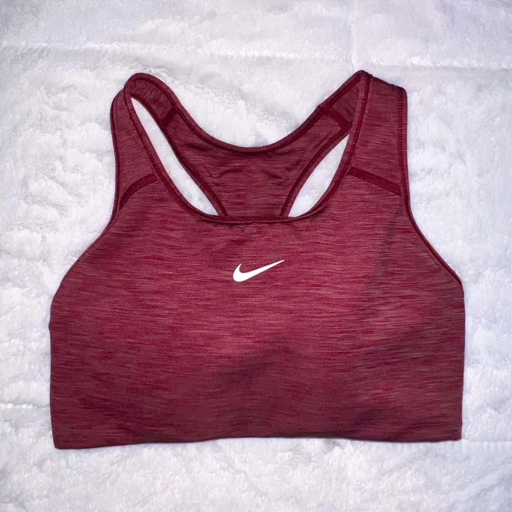 Nike Women’s Small Sports Bra Burgundy Fleck Padded Thick Material Used-New Cond